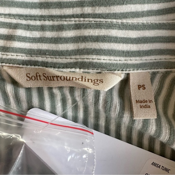 Soft Surroundings Women’s Sage Green & White Embroidery Anisa Tunic-Petite Small - Picture 3 of 11